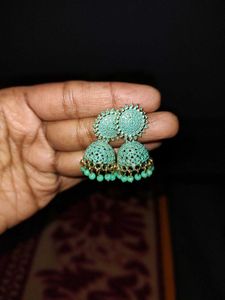 Stylish Jhumka Earrings