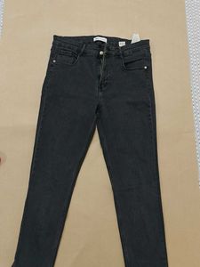 Zara Skinny Fit Cropped Denim