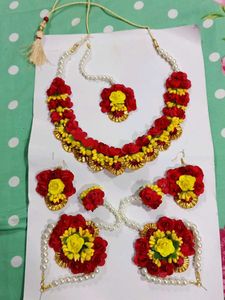 Floral Jewellery Set
