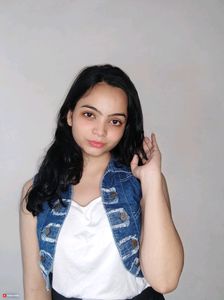 Sleeveless Blue Denim Jacket With White Inner
