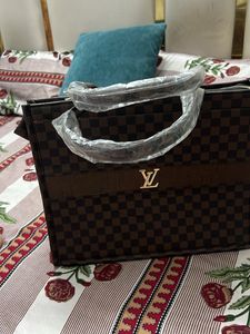 Fresh New Louis Vuitton Tote 👜 Bags