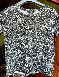Abstract Print Max Black&amp;White Tshirt
