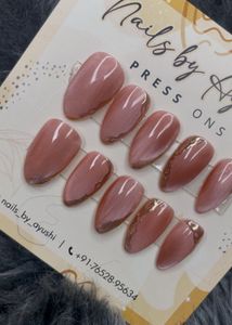 Presson Nails
