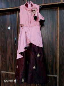 1 pics  gown 😍 pich nd maroon clr long dress