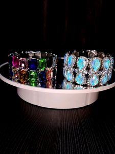 Orginal Glass Stone Breslets
