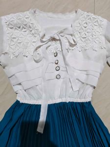 Elegant Blue &amp; White Midi Dress