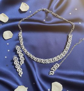 Sparkling Silver Jewelry Set