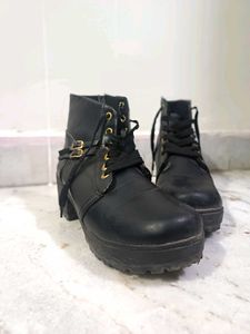 Beautiful Chunky Black Boots