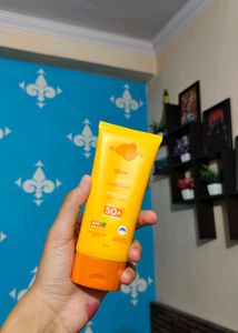 AQUALOGICA DEWY SUNSCREEN 80G