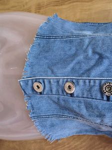 GUESS... PREMIUM QUALITY DENIM VEST