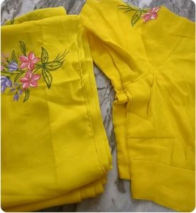 Beautiful Handprint Saree