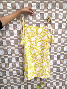 Strapped Short Kurti 🫶🏻💛