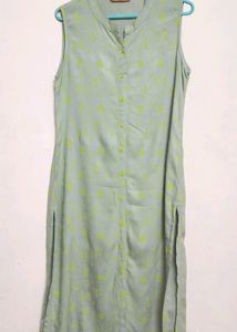 Sleevless  Grey Kurta /size Small /light Weight Co
