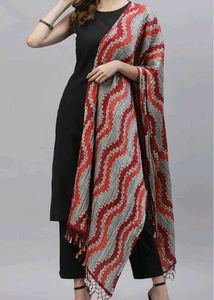 Elegant Printed Dupatta with kurta set