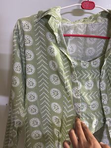 Green Printed Tank Top And Shirt Set