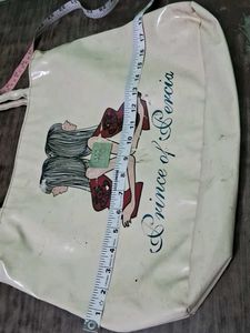 Hand bag 5.00⭐ Rating