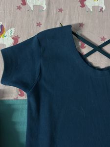 Cross Strap Style Crop Top