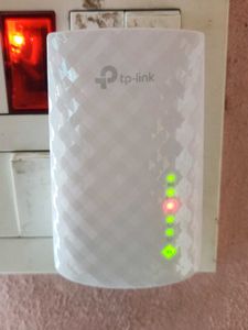TP-Link RE200 AC750 Dual Band Wi-Fi Range Extender