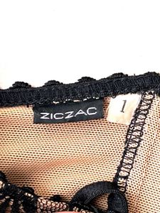Ziczac Lace Trim Top