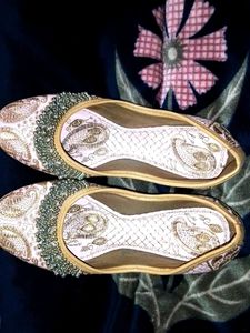 Embroidered Ethnic Flats