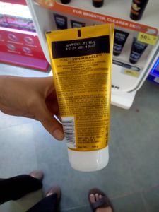 Pond&#39;s Detan Facewash