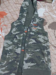 Camo Hoodie Vest