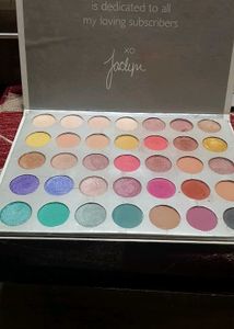Jaclyn Hill Eyeshadow Palette