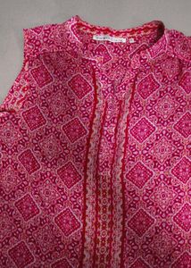Pink  Sleeveless Top