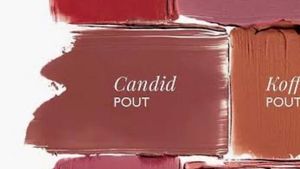 Pout by Karan Johar MyGlamm Lipstick