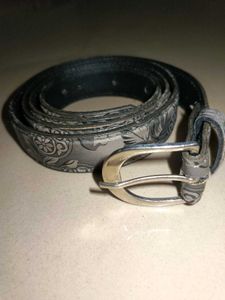 Patterned female belt