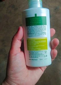 Simple Hydrating Light Moisturizer
