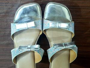Gorgeous Silver Bow Platform Heels
