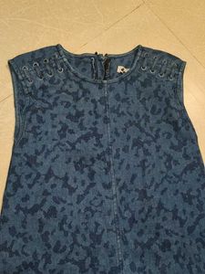 Denim Sleeveless Dress With Pockets