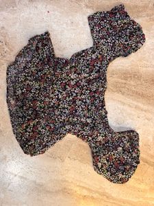 Beautiful Floral Waist Fitted Top- Size-30-34