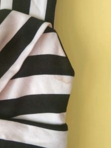 🗯Black &amp; White Body con Dress