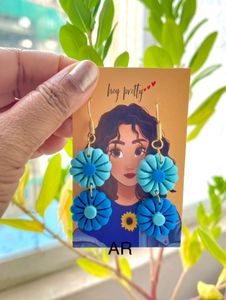 Dual Tone Flower Dangler