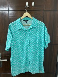 Forever 21 Green Patterned shirt