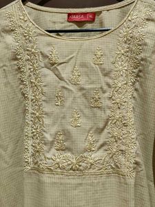 Elegant Embroidered Kurta