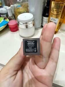 Huda beauty concealer ‘granola’