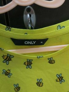 Bee Printed Casual Funky Top