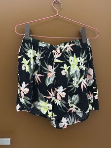 H&amp;M Floral Shorts