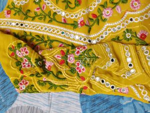 GEORGETTE WITH HAVVY EMBROIDERY WORK WIT