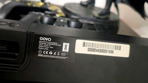 🔊 Govo Soundbar (25 Watt) - Like New  RGB Sync