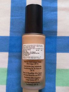 Bobbi Brown Foundation