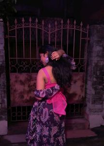 Elegant Floral Print Saree(Blouse Not Included)