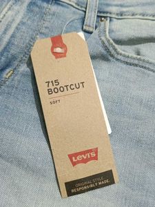 Levi&#39;s High Rise Bootcut Jeans