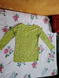 Parrot Green Kuthie