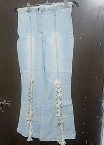 Women&#39;s Jeans