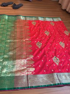 A Beautiful New Saree With Unstitched Blouse