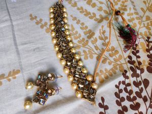 Choker Set With Pearl Detailing